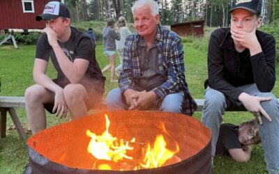 Sommarläger med övernattning på höskullen